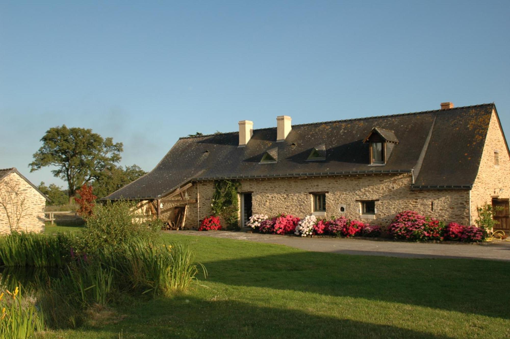 Grand Mainguet Bed & Breakfast Saint-Lambert-la-Potherie Dış mekan fotoğraf